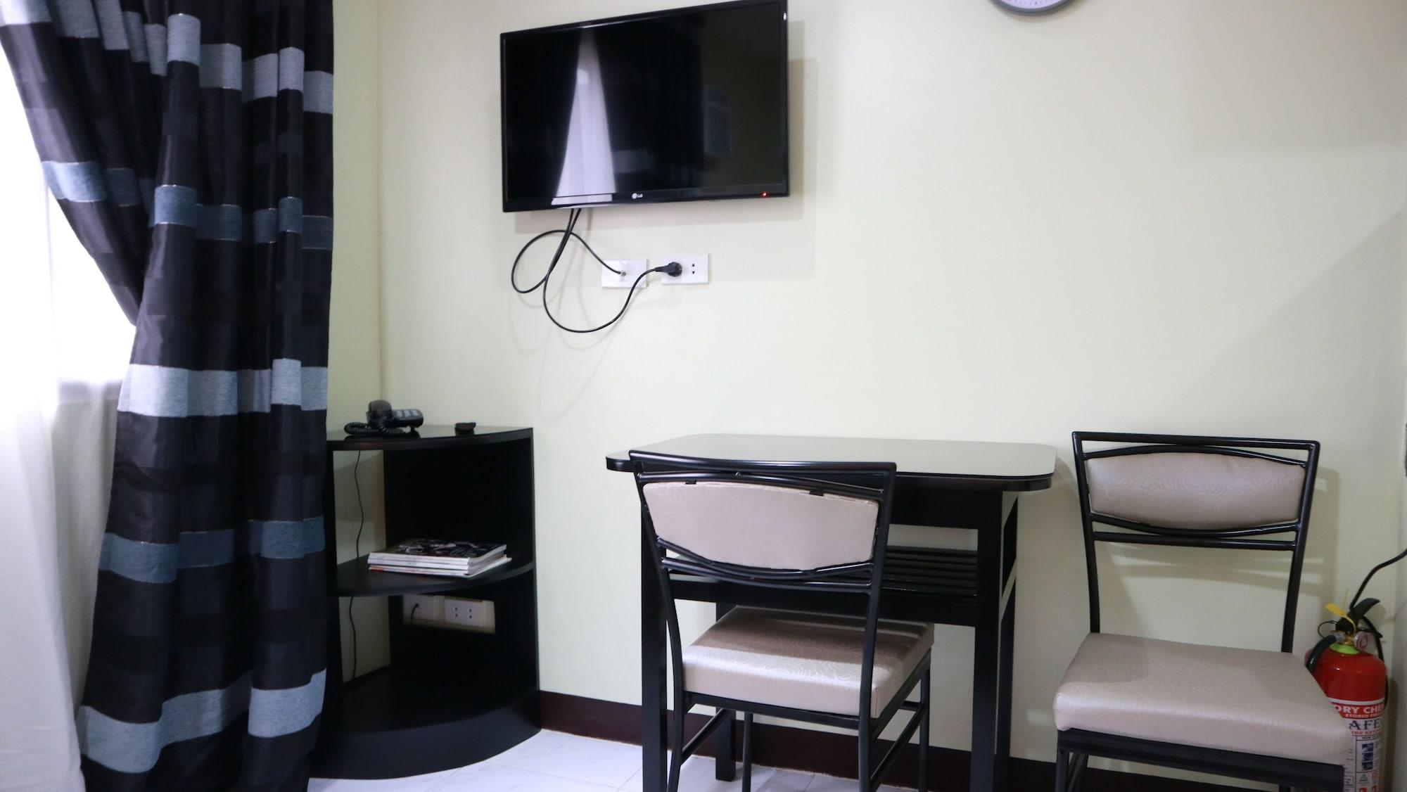 Doniti Suites And Events Place Mandaluyong Esterno foto