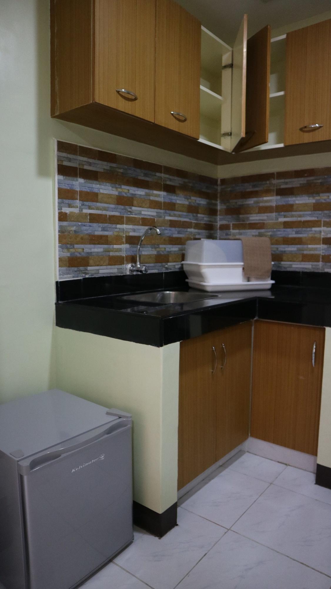Doniti Suites And Events Place Mandaluyong Esterno foto