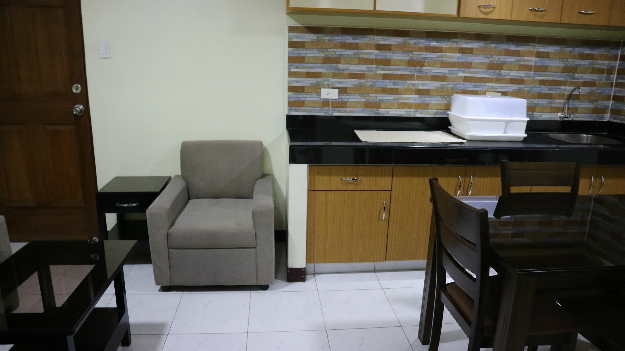Doniti Suites And Events Place Mandaluyong Esterno foto